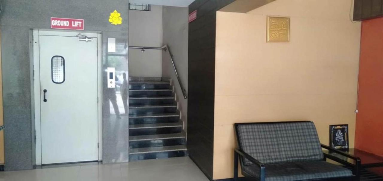 Iroomz Hoysala Residency Bellary Eksteriør billede