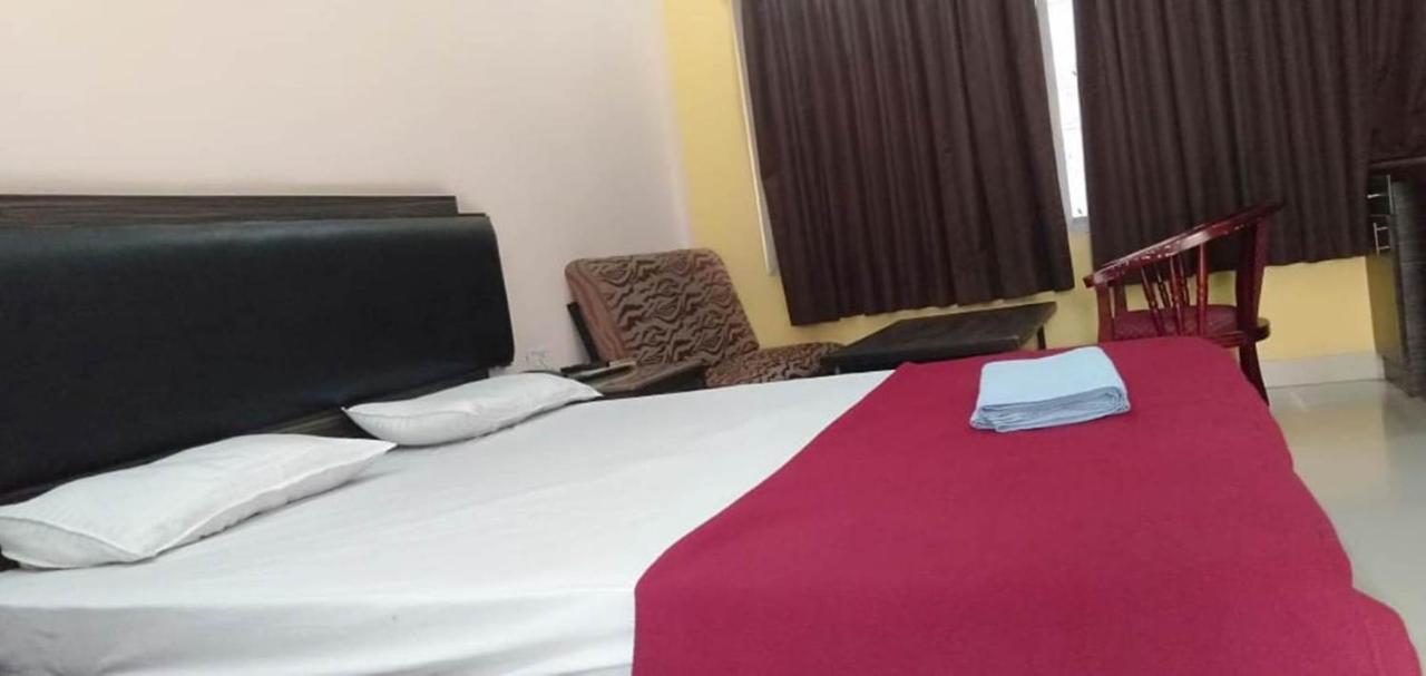 Iroomz Hoysala Residency Bellary Eksteriør billede