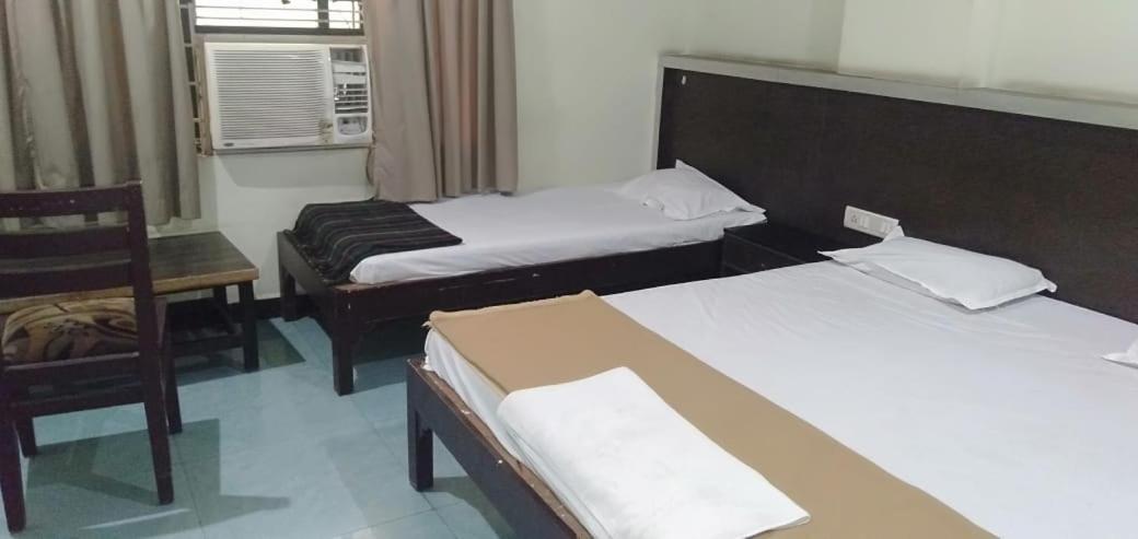 Iroomz Hoysala Residency Bellary Eksteriør billede